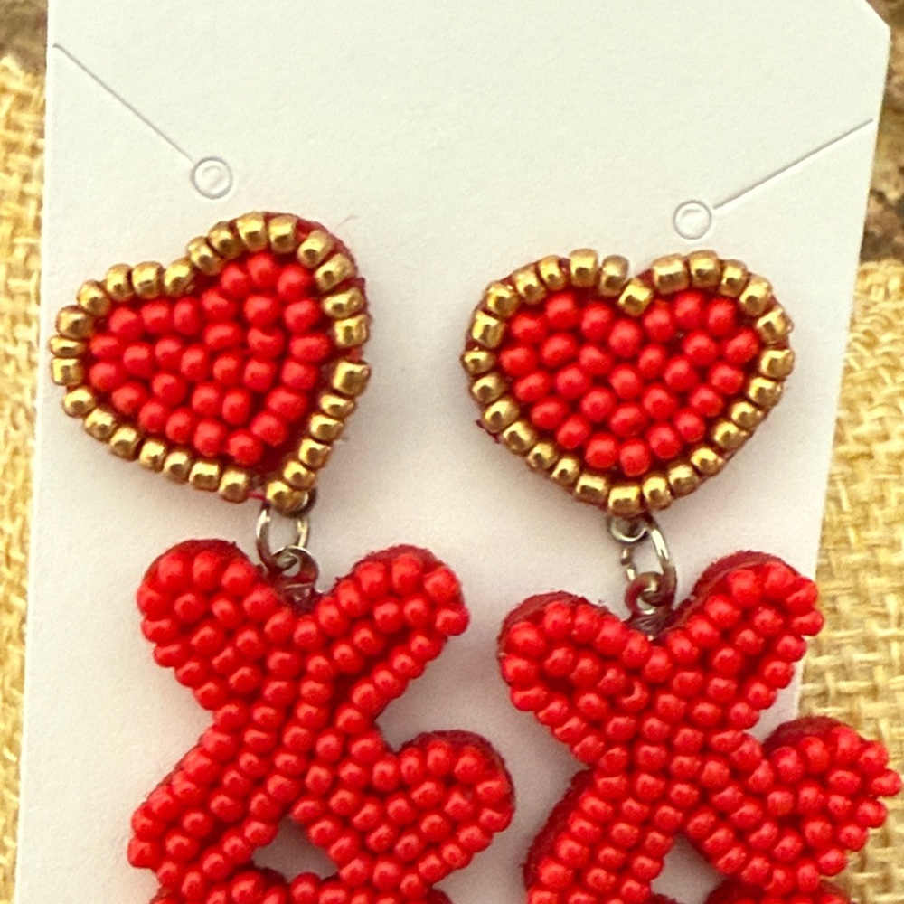 Red Heart Beaded Earrings - Picture 2 of 3